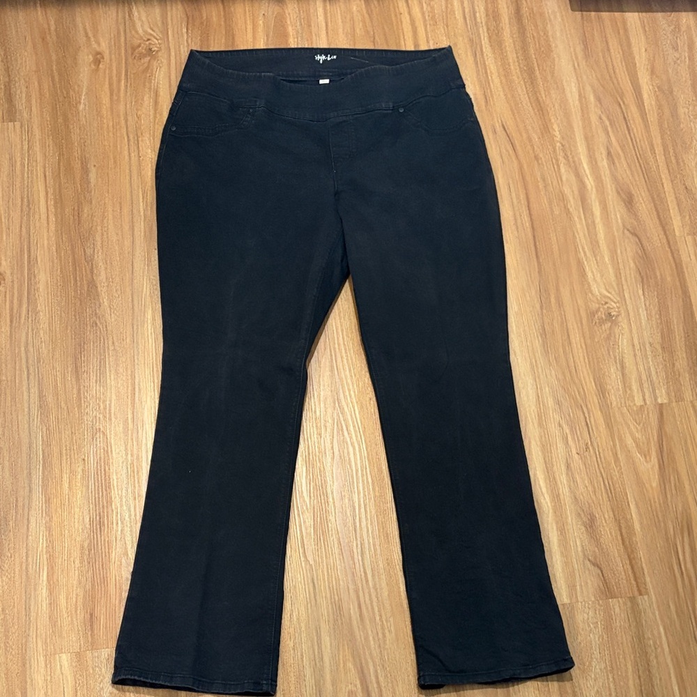 Style & Co. Women's Pull On High Rise Boot Cut Jeans - Black Size 20W Inseam 32”